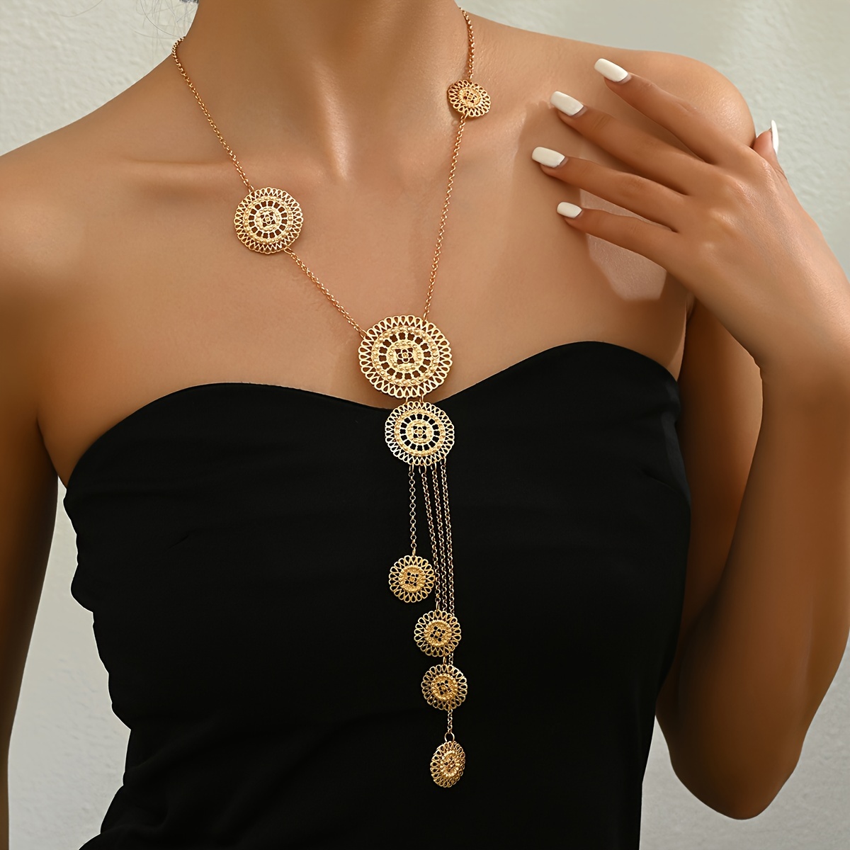 Geometric Circle Necklace Layered Chain Retro Modern Minimal